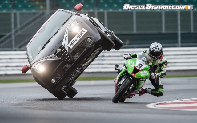Alfa Romeo Quadrifoglio Verde SBK Limited Edition 2013 Widescreen Picture #5 Alfa Romeo Quadrifoglio Verde SBK Limited Edition 2013 Widescreen Picture #5